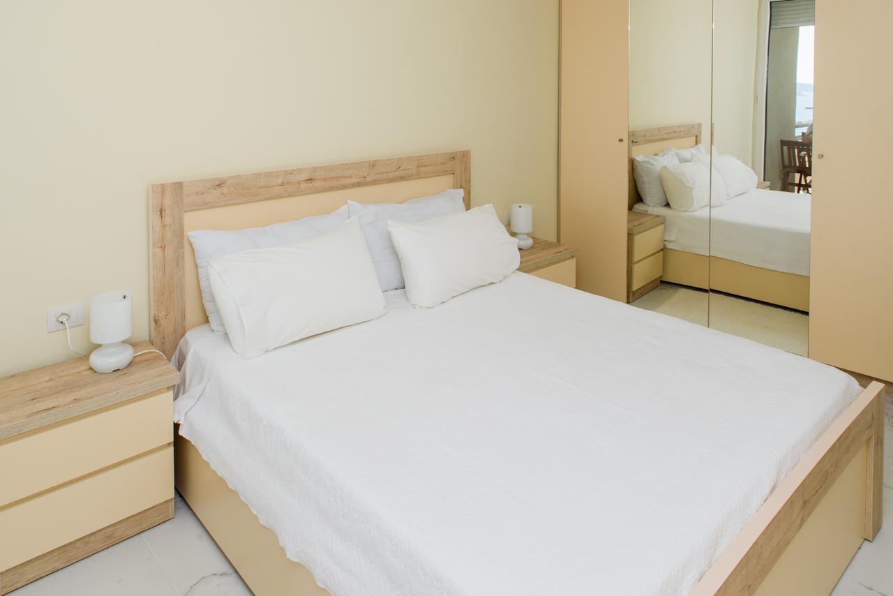 Sunset Apartment Saranda Bay Exterior foto